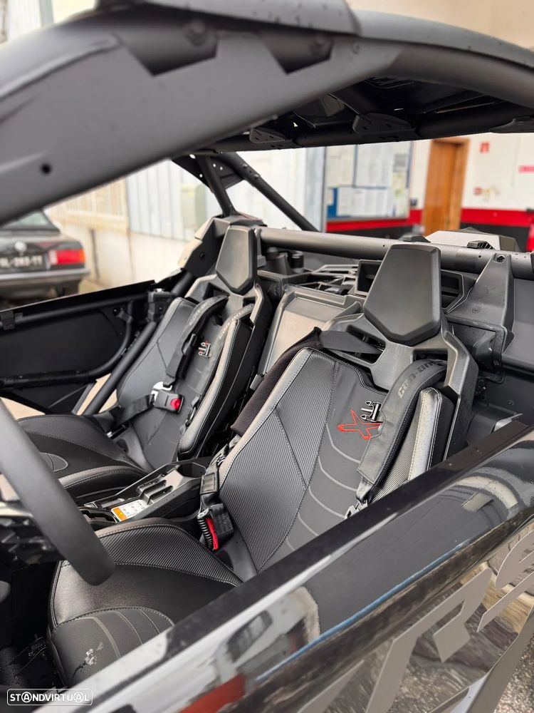 Can-Am Maverick X3 RS Turbo RR 2026 - 10