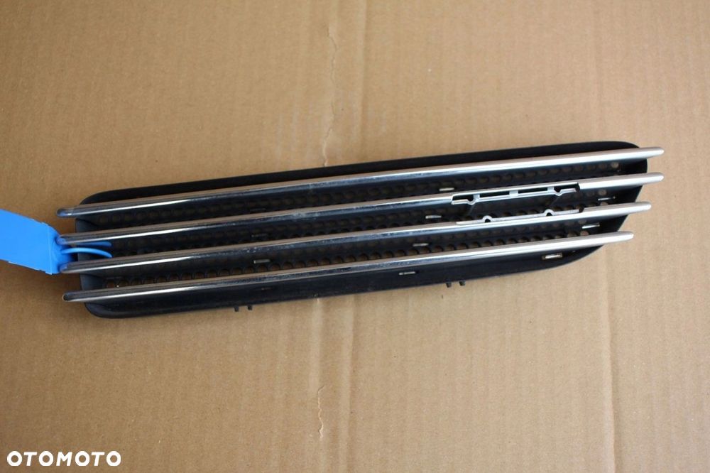 Wlot listwa błotnika PRAWA BMW e46 m3 coupe cabrio 2694608 oryginalna - 1
