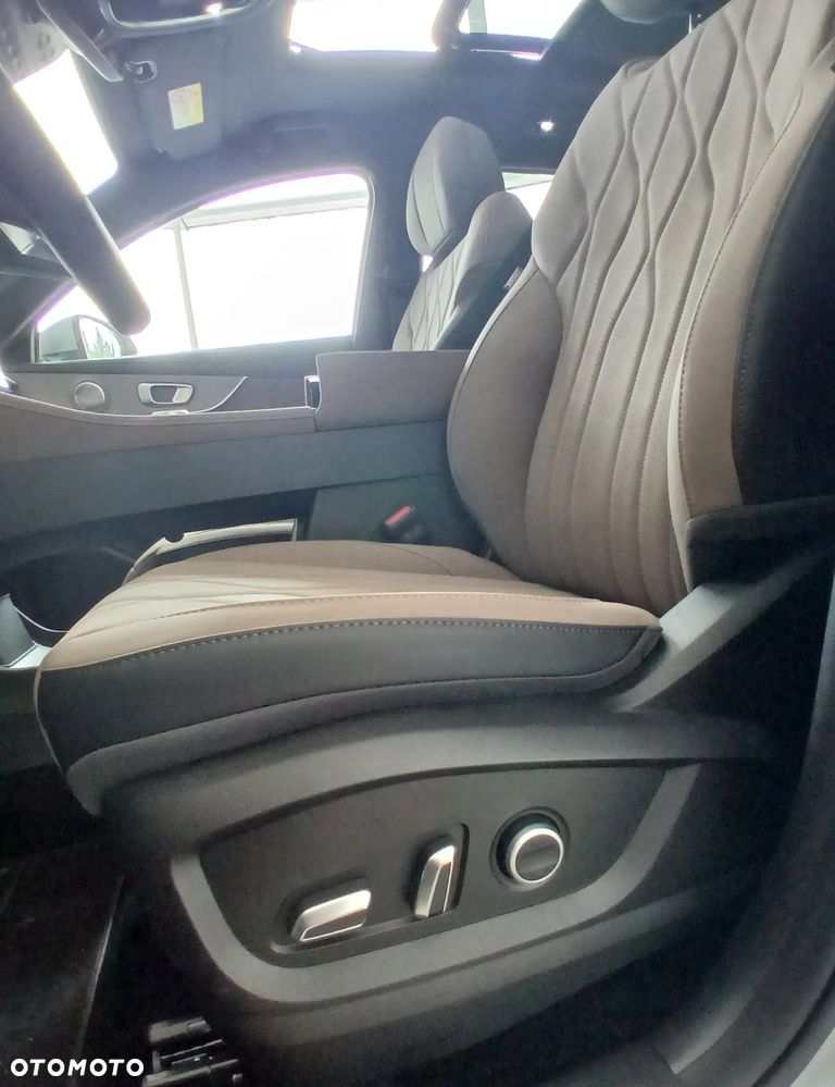 Chery Tiggo 8 1.5 T-GDI Super Hybrid Prestige DCT - 12