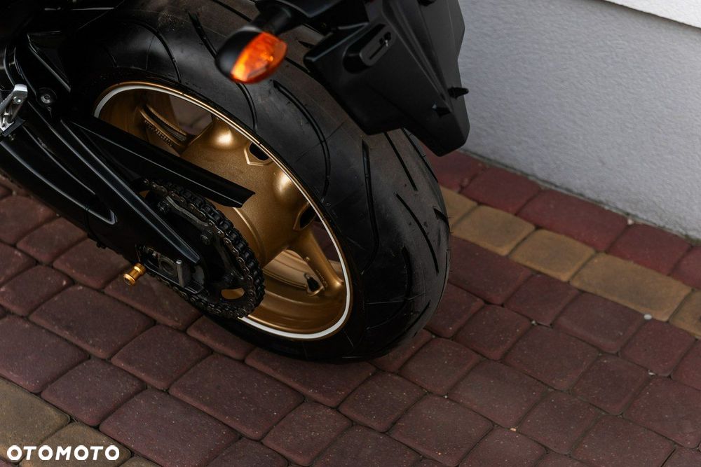 Yamaha FZ - 8