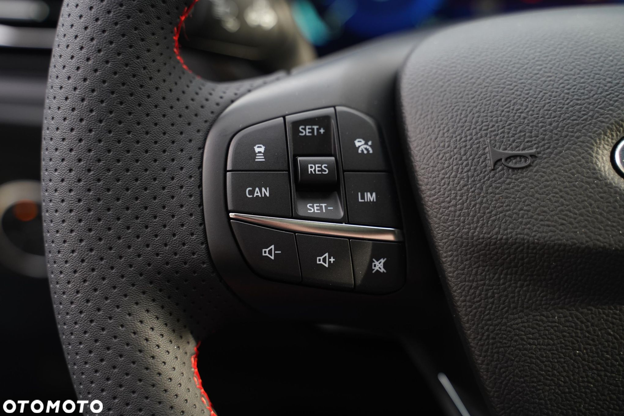 Ford Focus 1.0 EcoBoost mHEV ST-Line X - 15