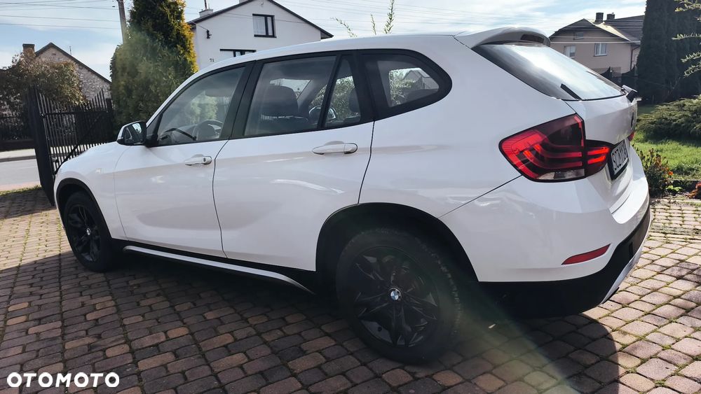BMW X1 sDrive16d Sport Line - 7
