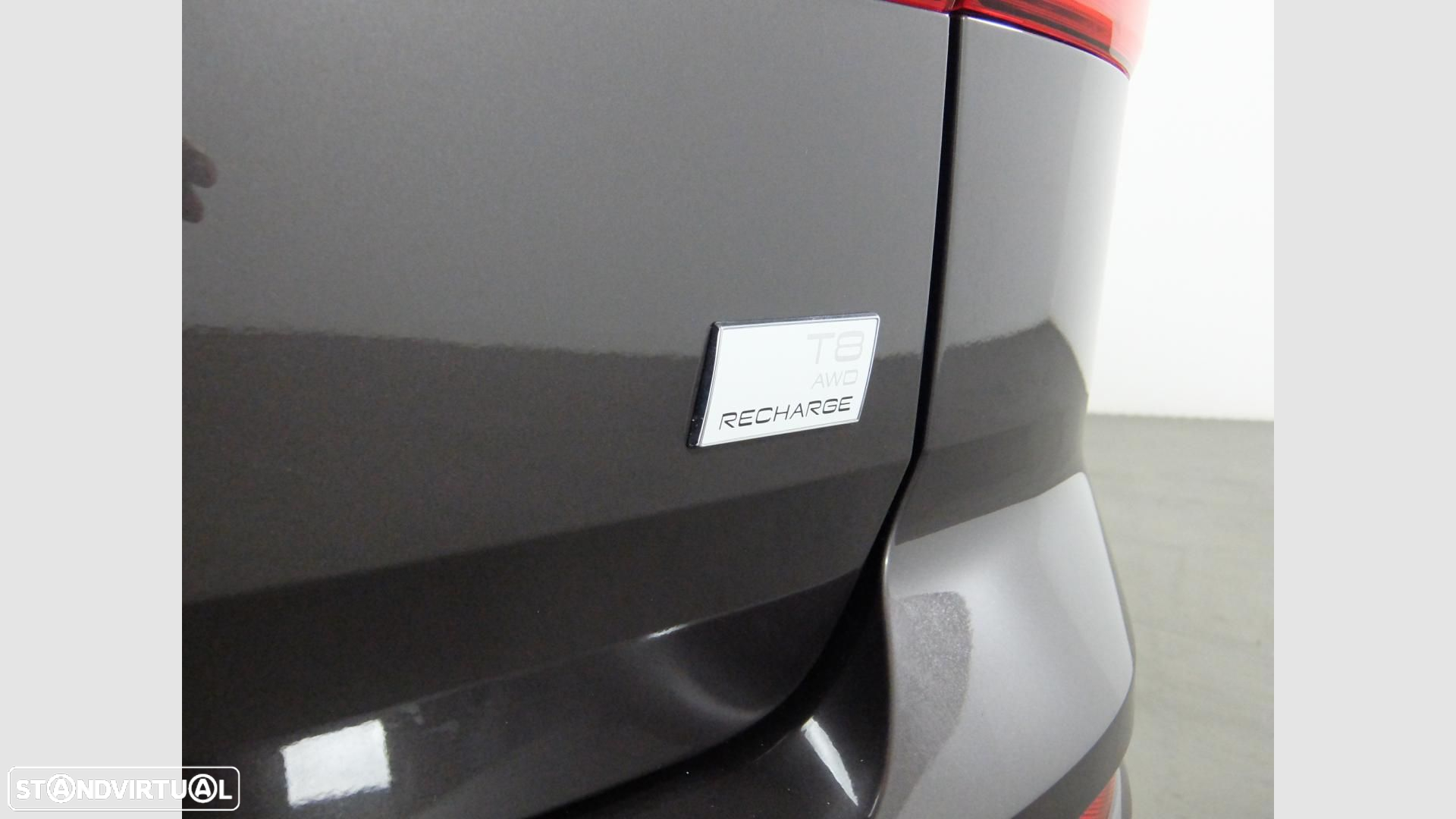 Volvo XC 60 2.0 T8 PHEV Plus Dark AWD - 8