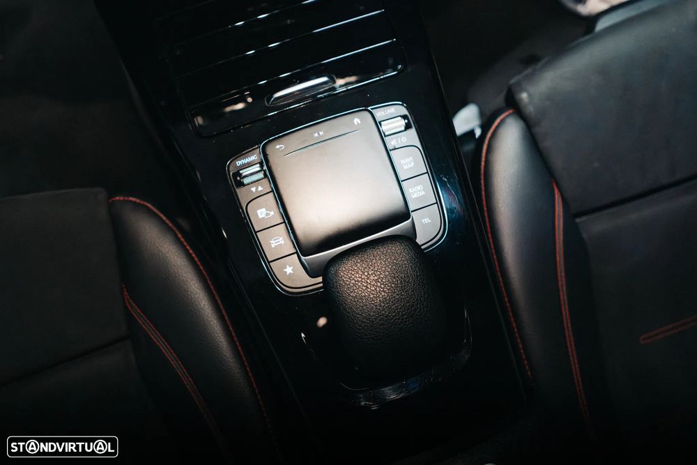 Mercedes-Benz A 180 d 7G-DCT AMG Line - 28