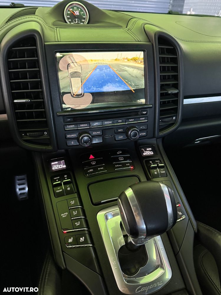 Porsche Cayenne Turbo S Tiptronic S - 20