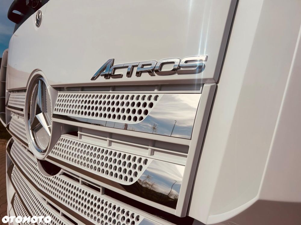 Mercedes-Benz Actros - 31