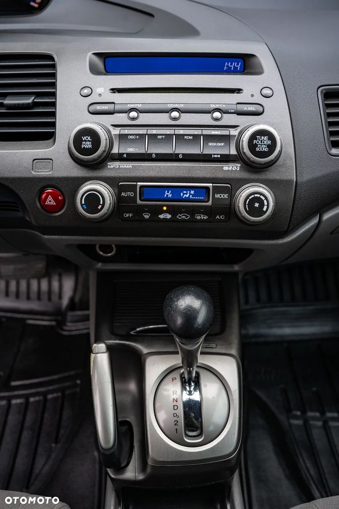 Honda Civic 1.8 Comfort - 14