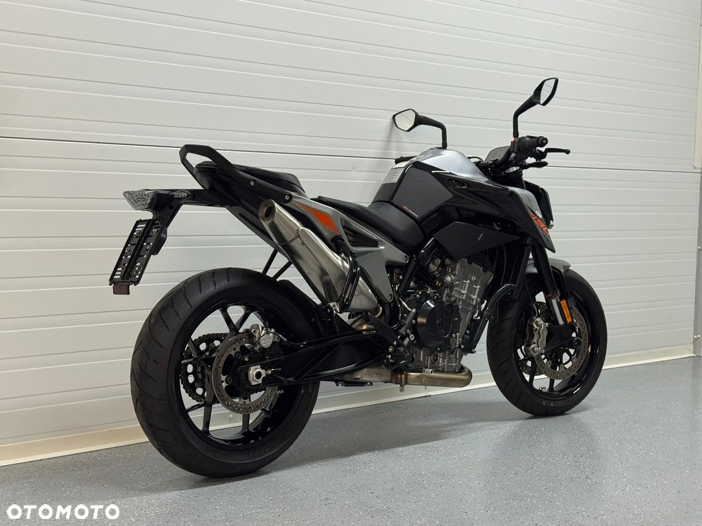 KTM Duke - 4
