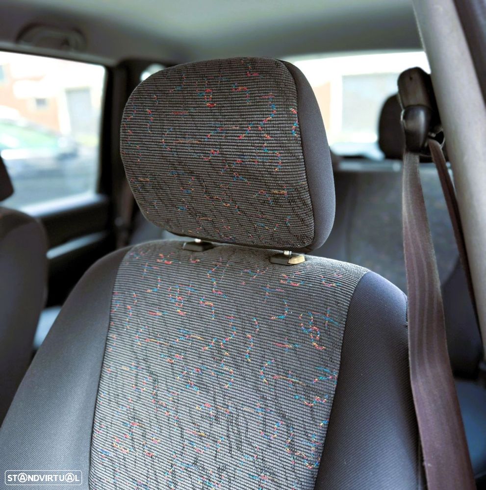 Hyundai Matrix 1.5 CRDi GLS Plus - 11