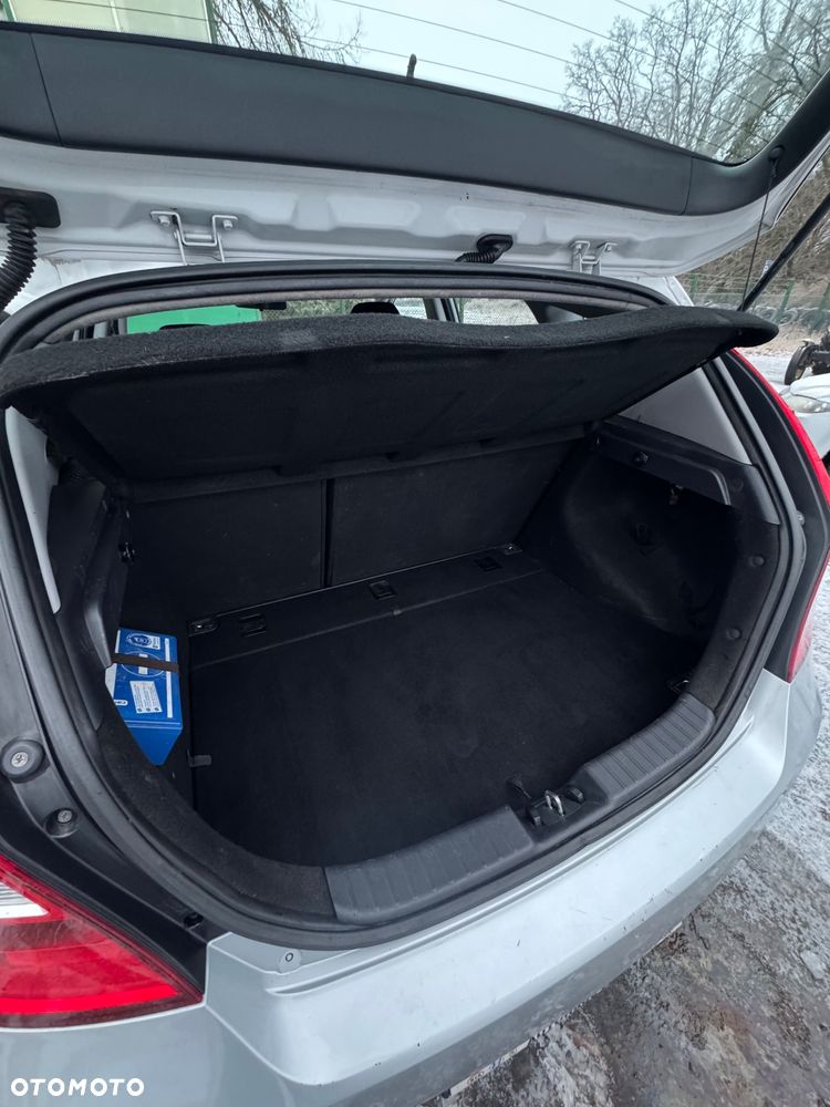 Hyundai i30 1.6 CRDi Base - 13