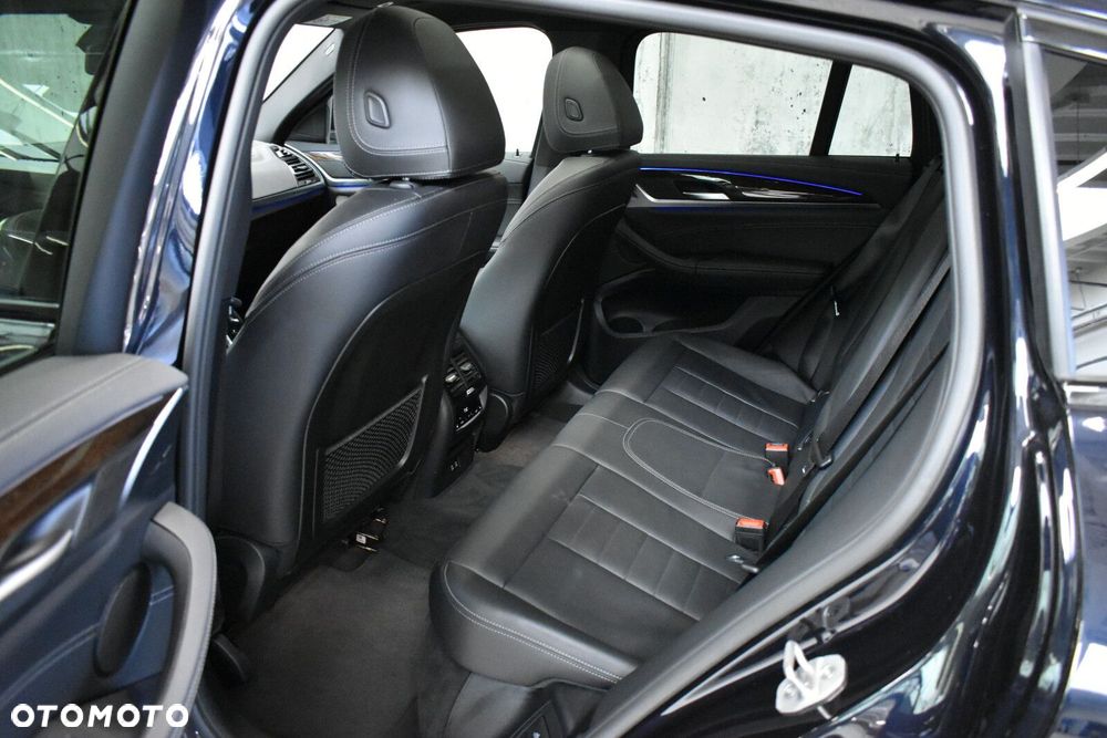BMW X4 xM40i mHEV - 24