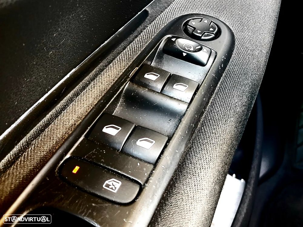 Peugeot 5008 1.6 BlueHDi Allure - 14