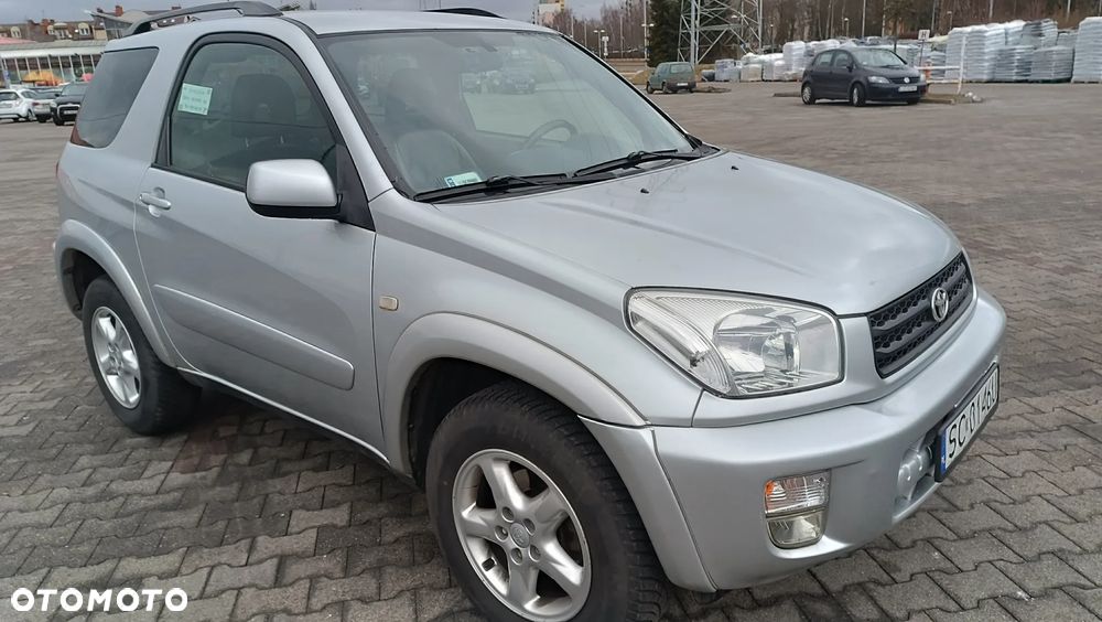 Toyota RAV4 - 1