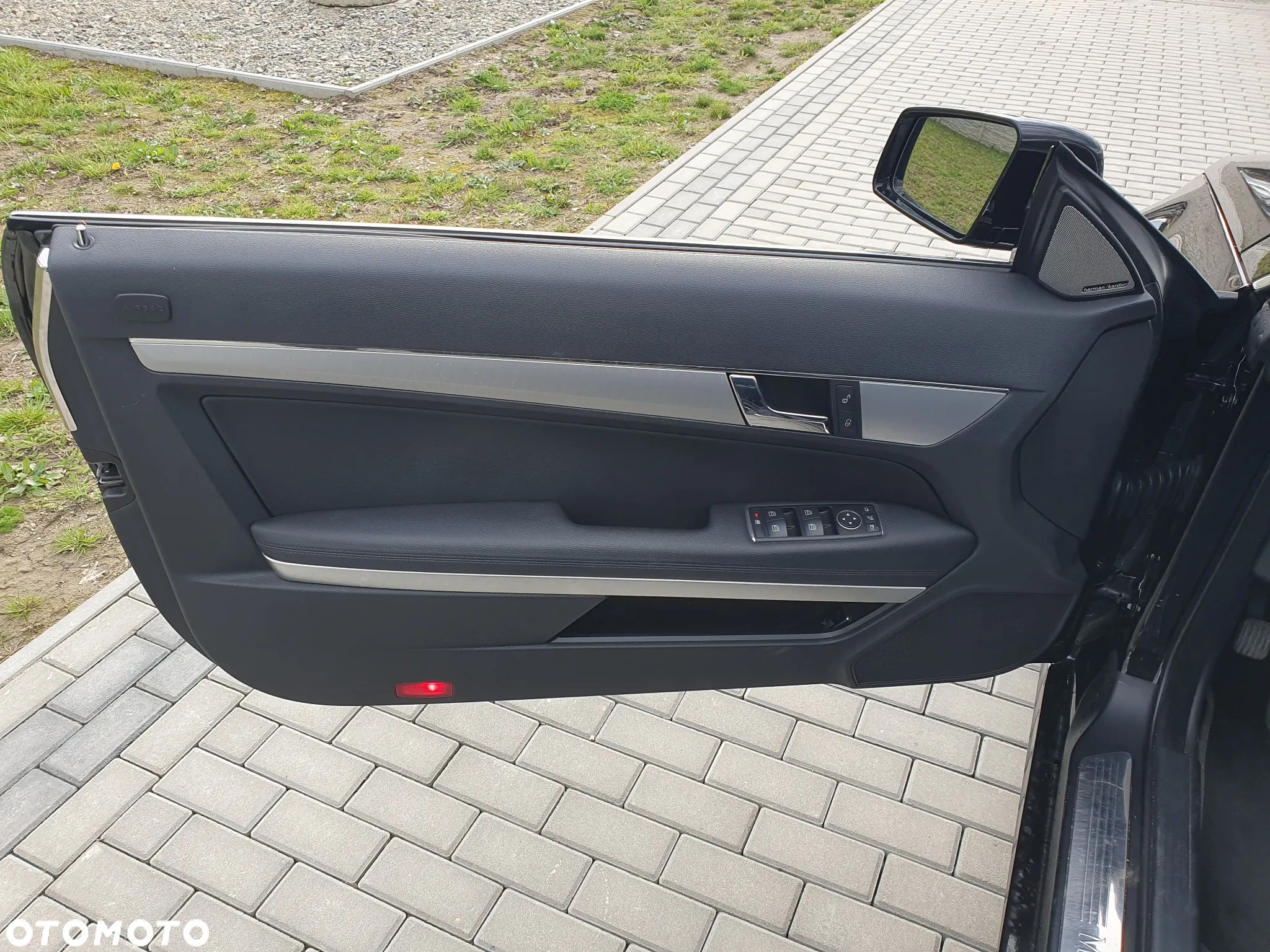 Mercedes-Benz Klasa E 200 Cabrio BlueEFFICIENCY 7G-TRONIC Avantgarde - 15
