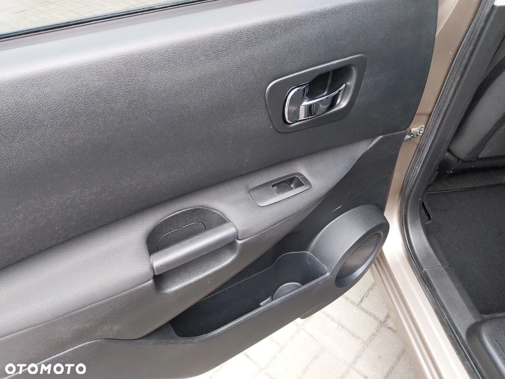 Nissan Qashqai 1.6 acenta - 17