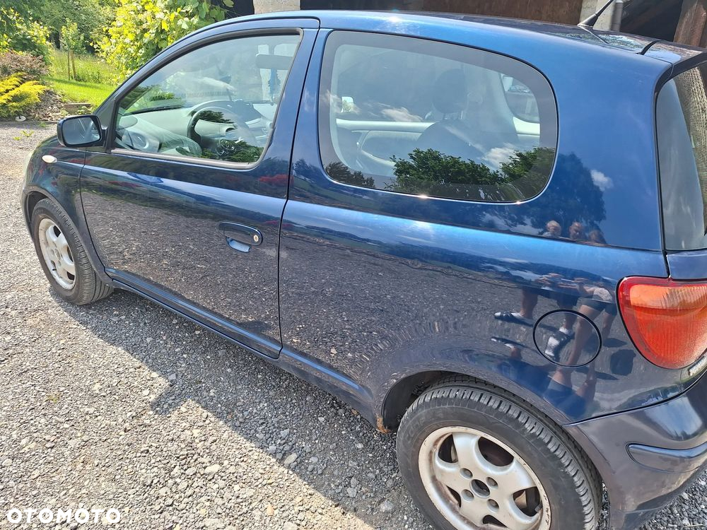 Toyota Yaris - 2