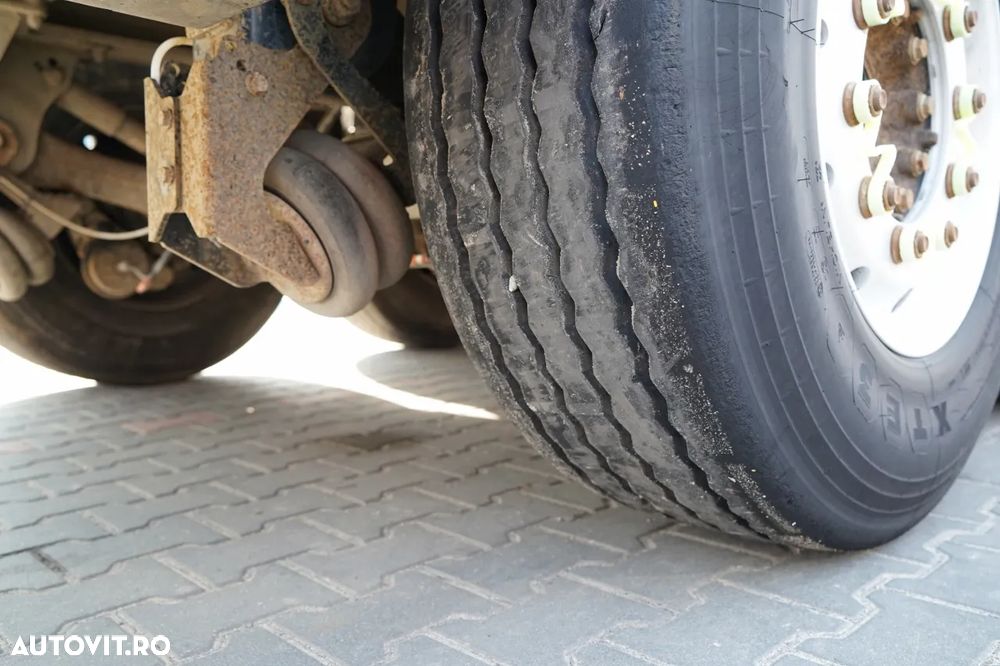 Benalu 557 BASCULĂ BENALU / 25 m³ / HYDROCLASP / ALUMINIU / 2X AXE RIDICABILE / PRELATĂ ELECTRICĂ / JANTE DIN ALIAJ / - 15