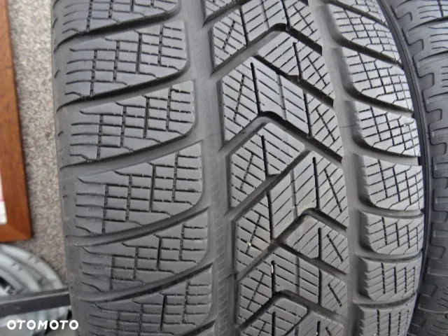 255/50/R19 107V PIRELLI WINTER SCORPION  MO - 3