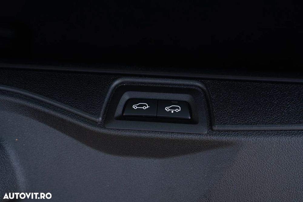 BMW X7 M60i xDrive AT MHEV - 36