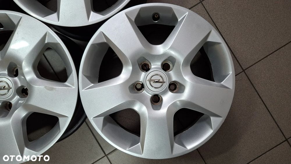 Felgi Strukturalne 16 Opel Astra H Vectra C Zafira B 5x110 ET 39 - 3