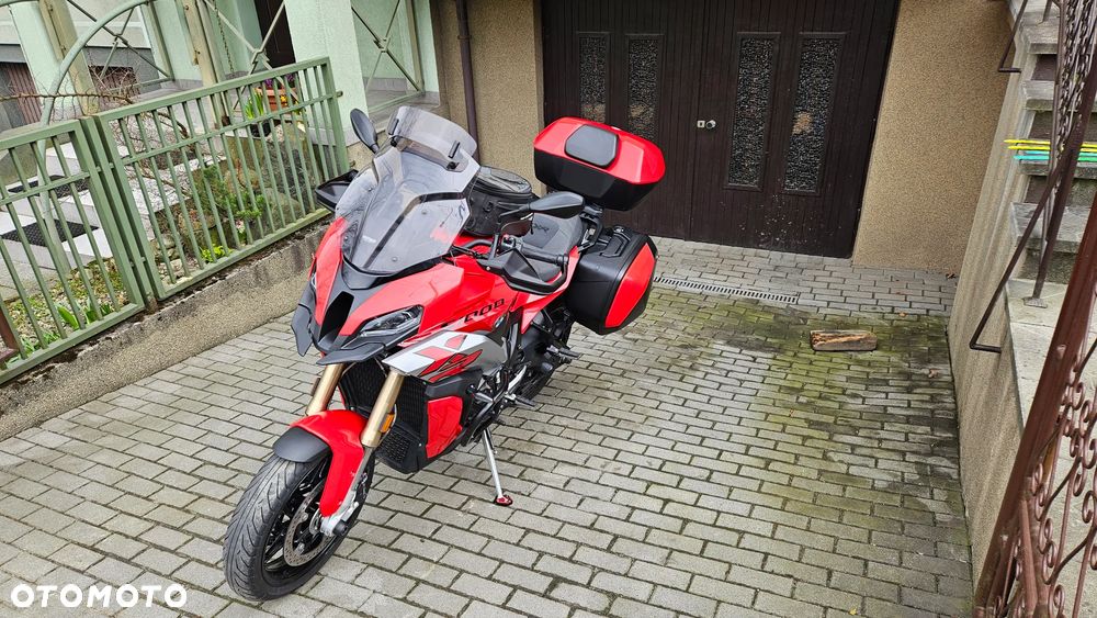 BMW XR - 12