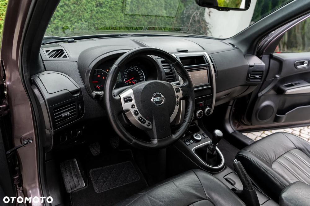 Nissan X-Trail 2.0 dCi 4x4 DPF SE - 30