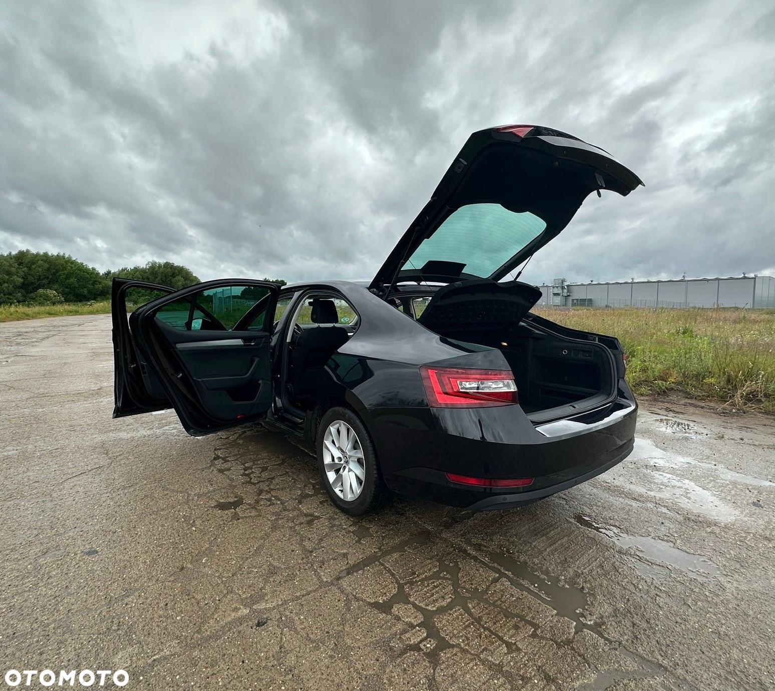 Skoda Superb 2.0 TDI SCR Ambition DSG - 15