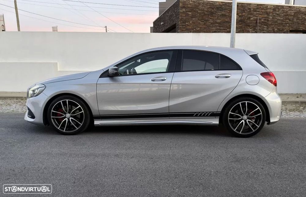 Mercedes-Benz A 220 d 7G-DCT AMG Line - 7