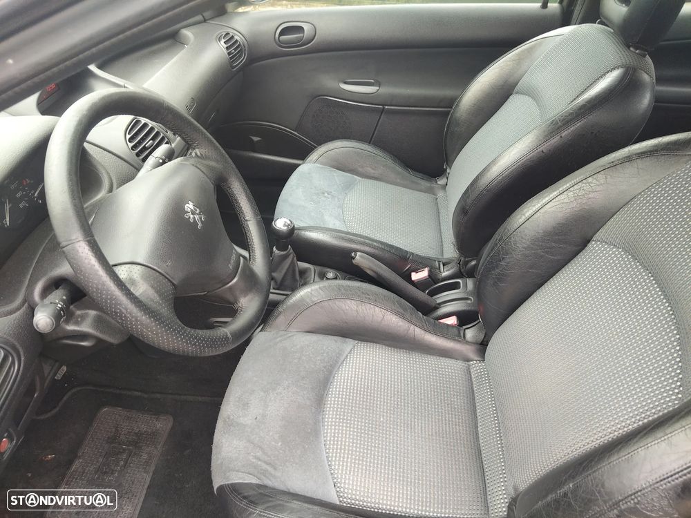 Peugeot 206 - 9