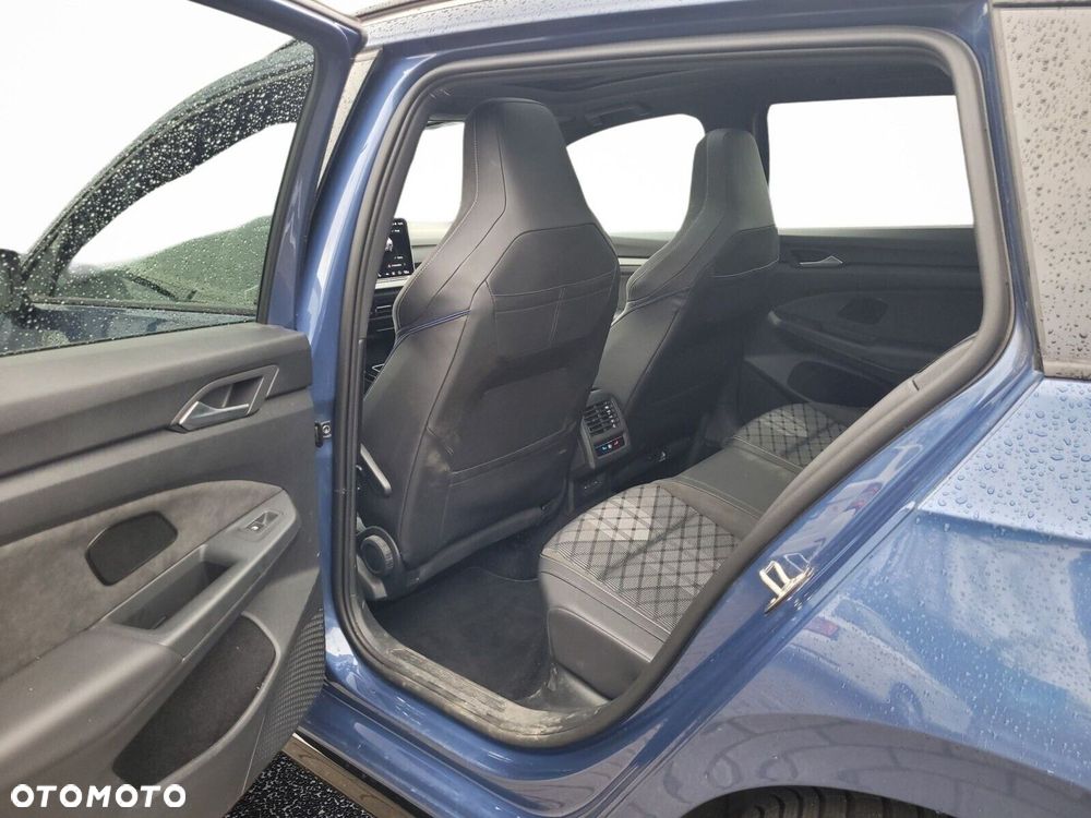 Volkswagen Golf - 13