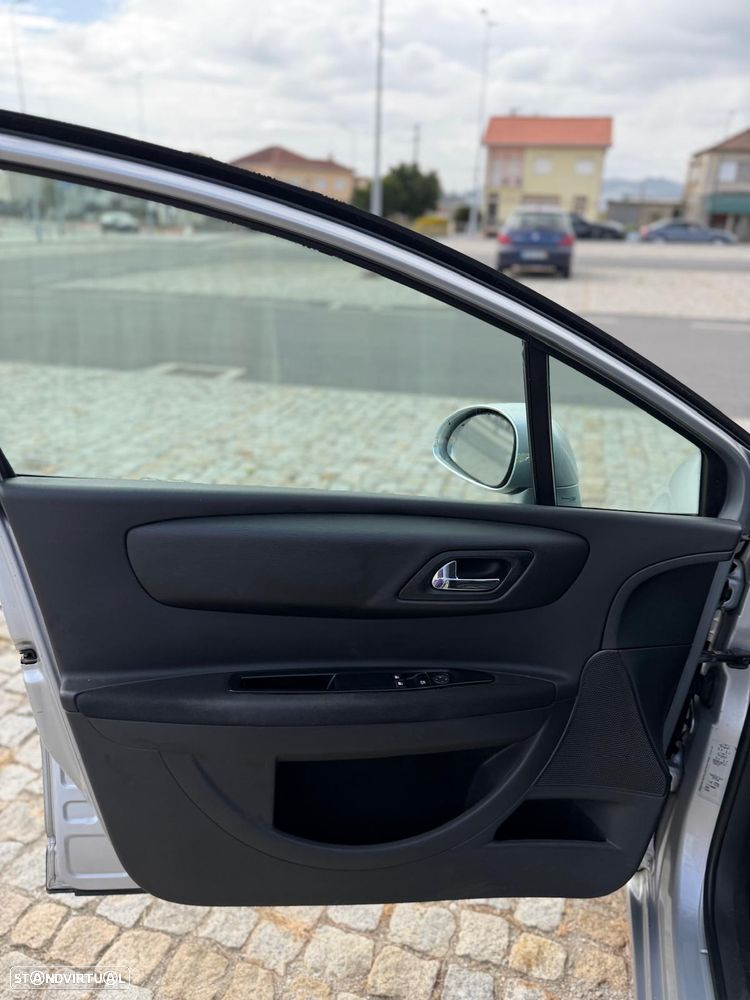 Citroën C4 - 11