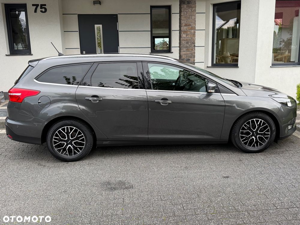 Ford Focus 1.0 EcoBoost STart-Stopp-System TITANIUM DESIGN - 13