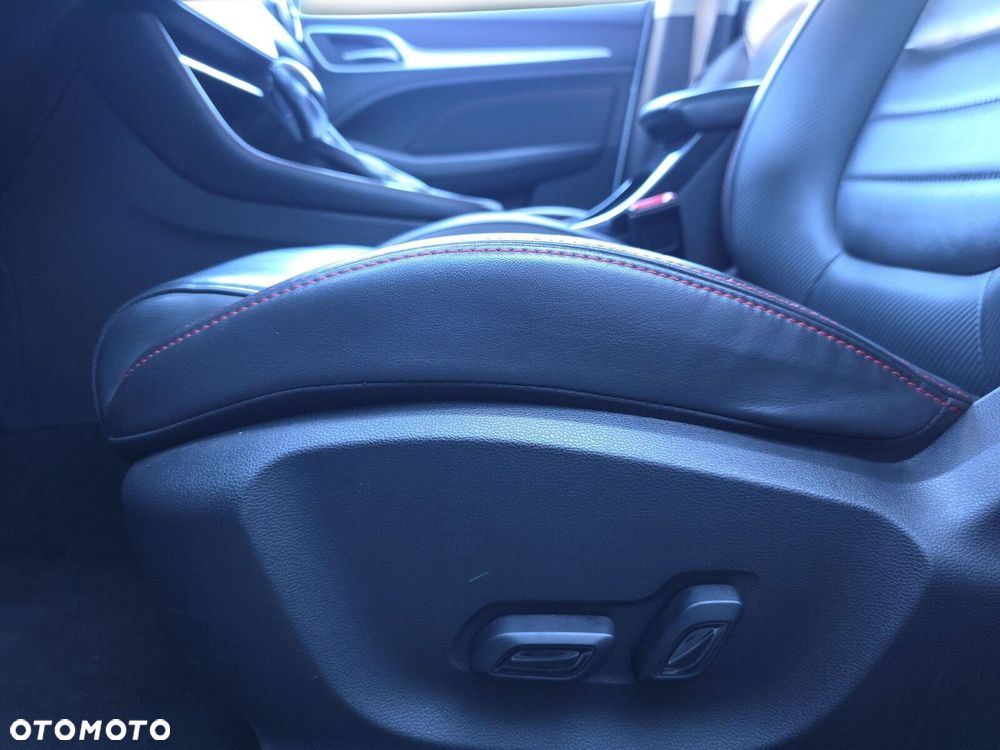 MG ZS 1.0 T-GDI Exclusive - 11