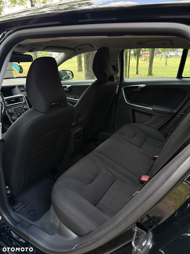 Volvo V60 D2 - 16