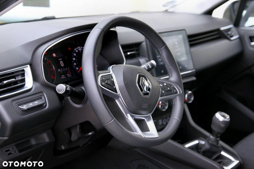 Renault Clio - 10