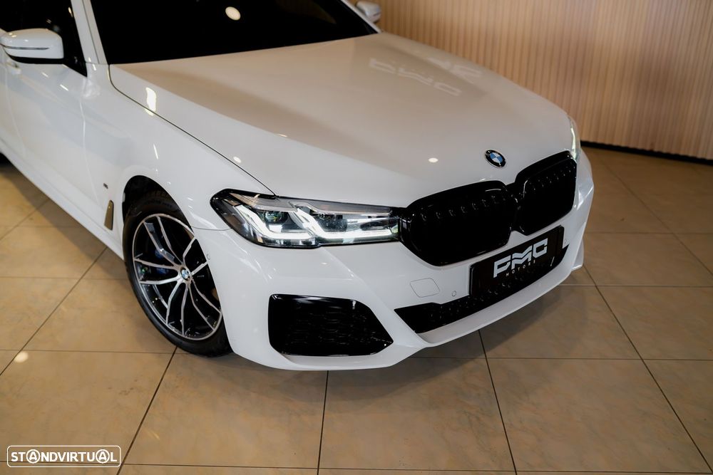 BMW 530 e Pack Desportivo M - 8