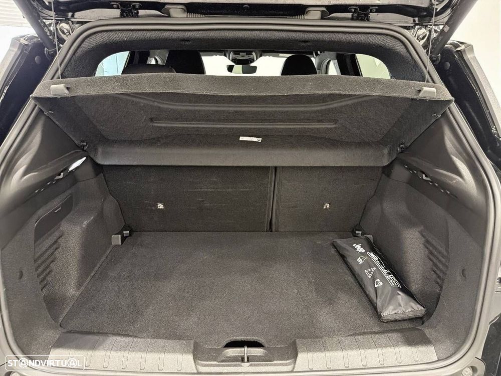 Jeep Avenger 1.2 e-Hybrid Altitude DCT - 6