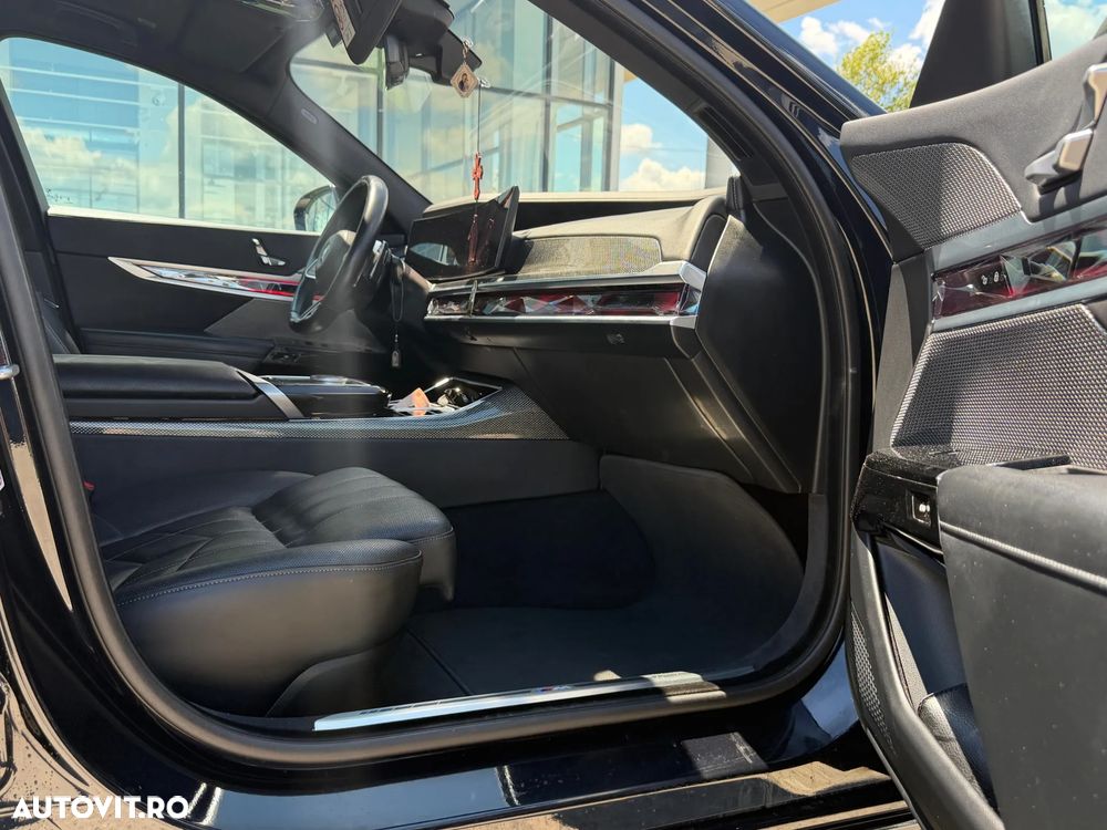 BMW 7 Series 2023 — imagine 5