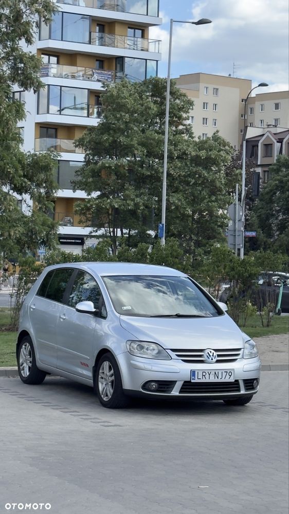 Volkswagen Golf Plus - 1