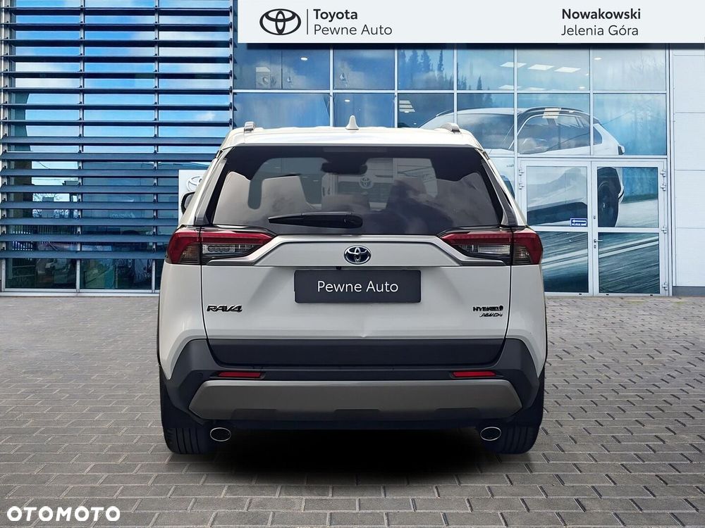 Toyota RAV4 - 6
