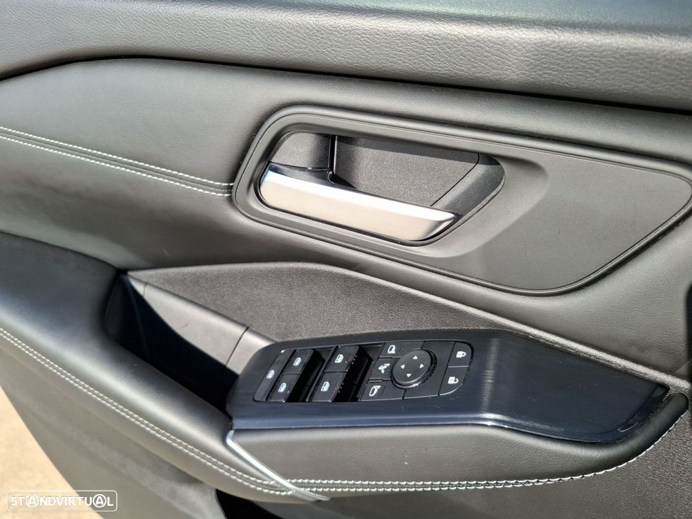 Nissan Qashqai 1.3 DIG-T N-Connecta LED+SKY - 9