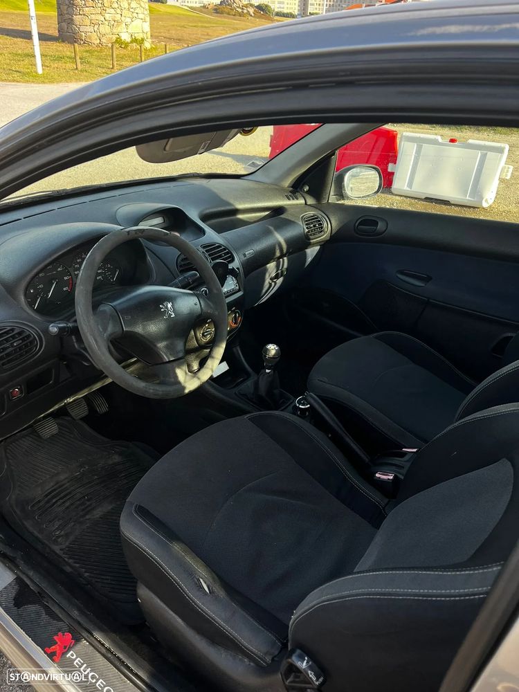 Peugeot 206 - 6