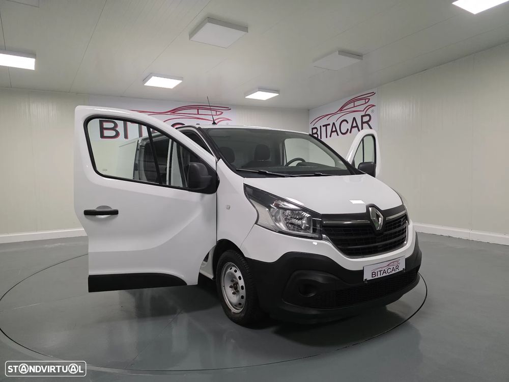 Renault TRAFIC 2.0 DCI 120CV IVA DEDUTIVEL - 12
