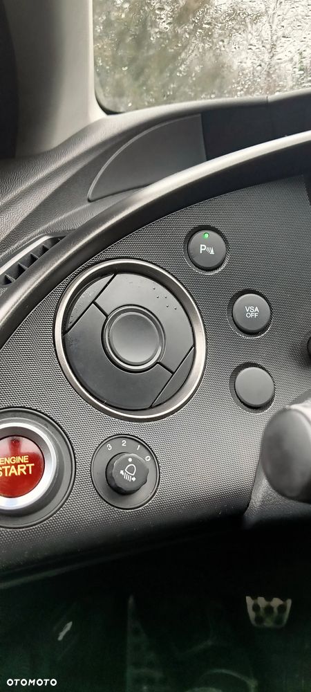 Honda Civic 1.4 i-VTEC - 8