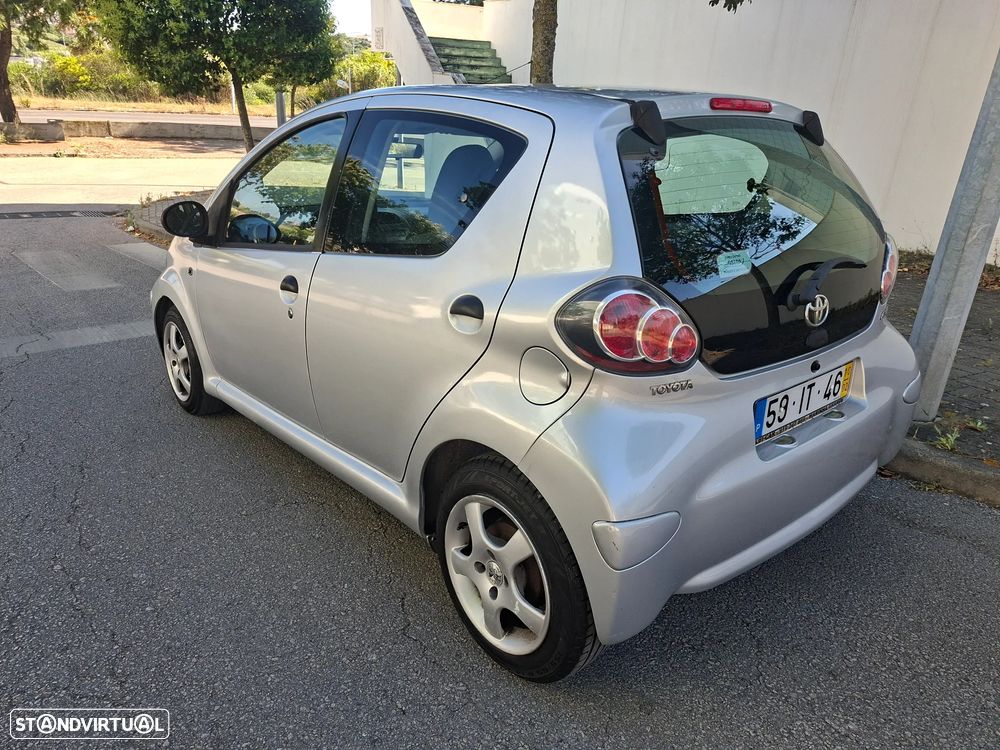 Toyota Aygo 1.0 + AC - 4
