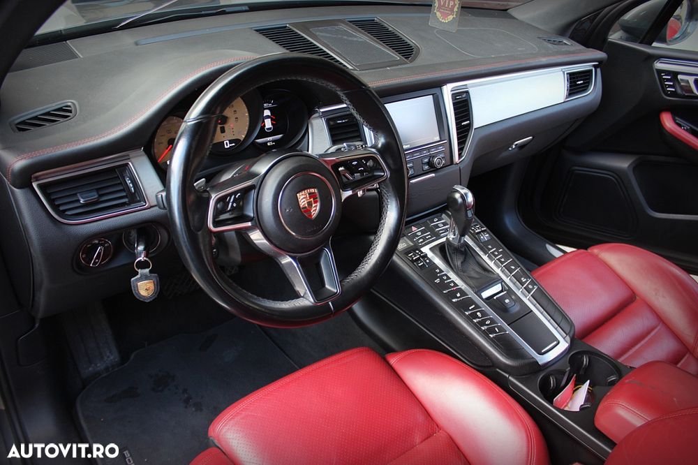 Porsche Macan - 13