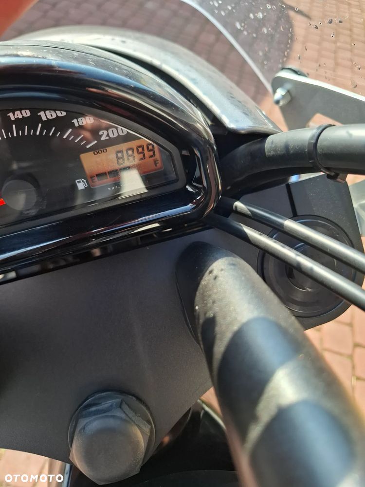 Suzuki Boulevard - 5