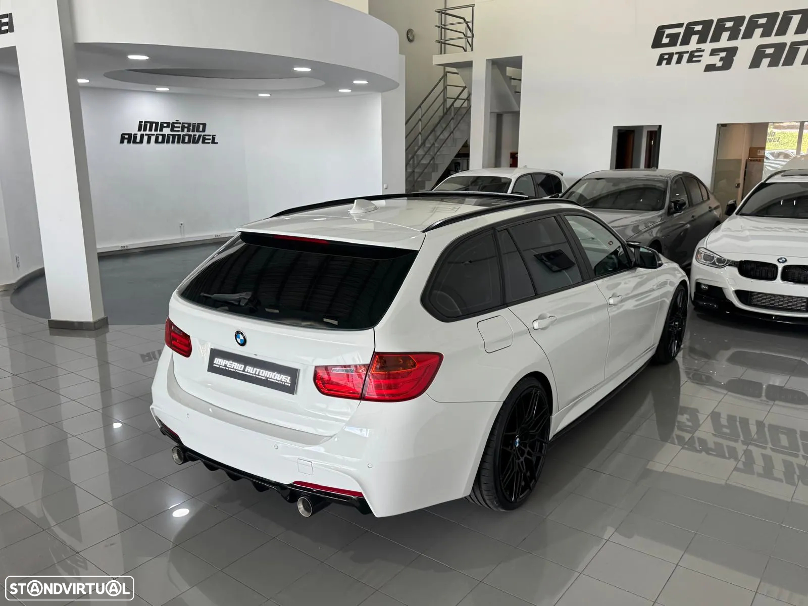 BMW 320 d Touring xDrive Auto - 14