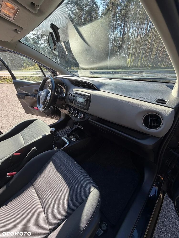 Toyota Yaris - 14