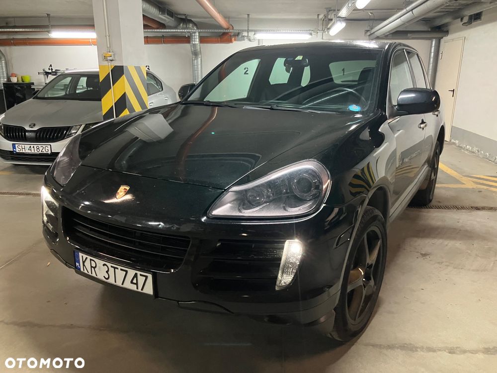 Porsche Cayenne - 2